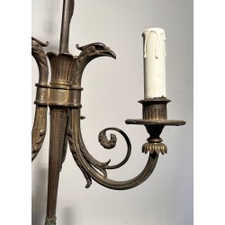 Lustre de Style Empire en Bronze à 3 Bras de Lumières Surmontées de Têtes d'Aigles. Travail Français. Vers 1900