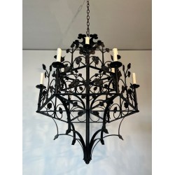 Lustre Fer Forgé 12 Lumières Trèfles Feuillages Style Gothique France circa 1900