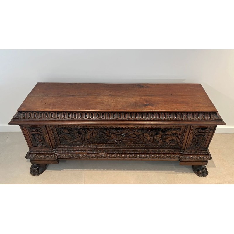 Grand Cassone Noyer Sculpté, Renaissance Italienne, XVIIᵉ Siècle | Maison BARROIS