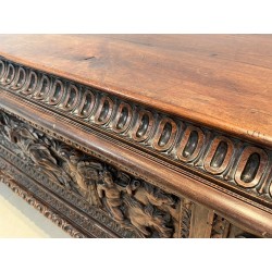 Large Carved Walnut Cassone, Italian Renaissance, 17th Century | Maison BARROIS