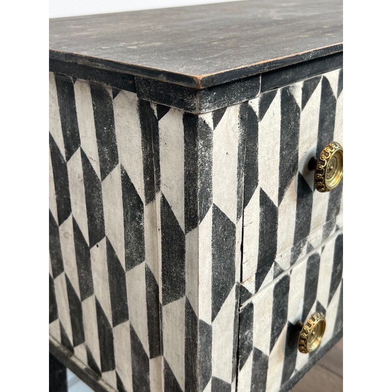 Small Italian Painted Wood Commode, Trompe-l’Oeil Checkerboard, 19th Century | Maison BARROIS