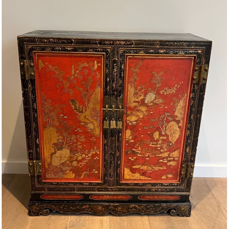 Lacquered Chinoiserie Cabinet, French Art Déco, circa 1940