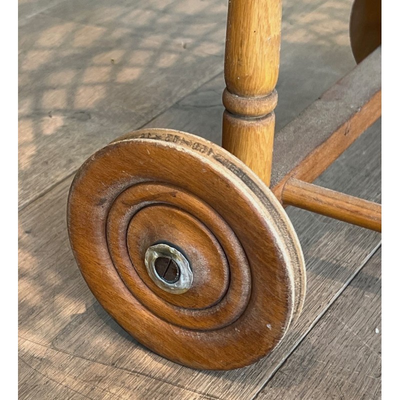 Berceau en Rotin sur Roulettes, France, vers 1950 | Maison BARROIS