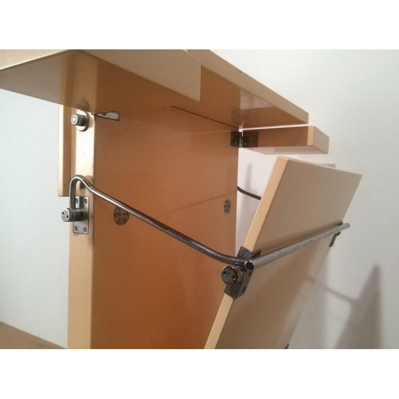 Valet de Nuit Bois Laqué, Mid-Century Modern, France vers 1975 | Maison BARROIS