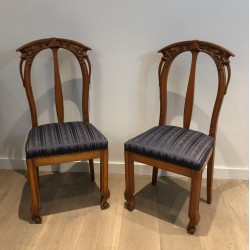 Suite de Quatre Chaises Art Nouveau Merisier, Décors Floraux, vers 1900