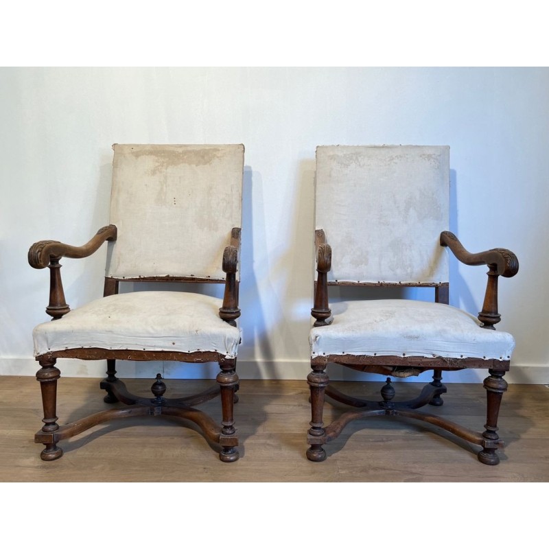 Paire de Fauteuils Haut Dossier Noyer, Style Louis XIII, France, 1880