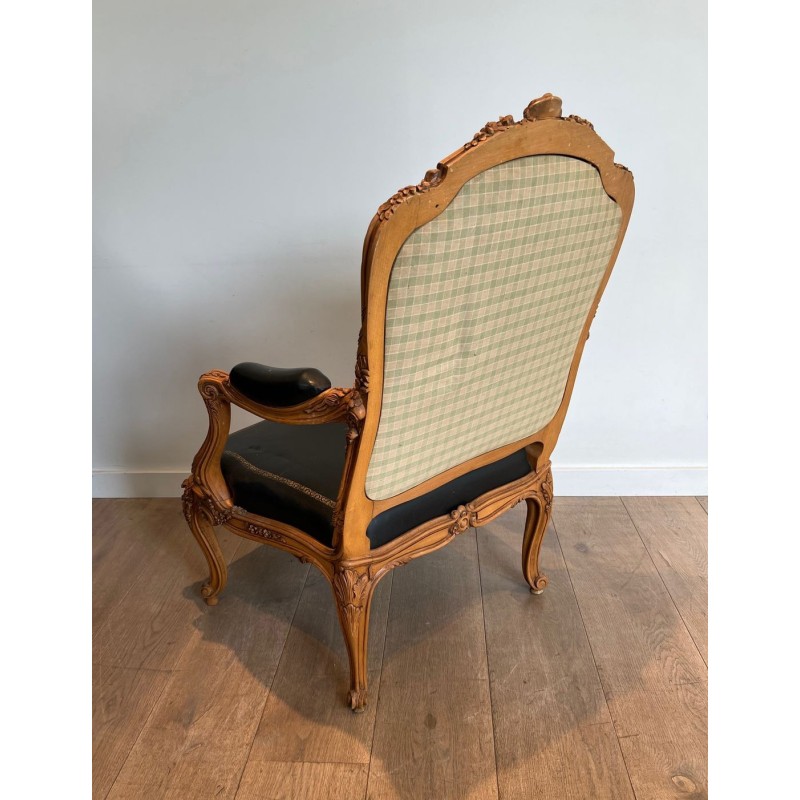 Fauteuil à la Reine Noyer Sculpté Cuir Doré Style Louis XV France 1950