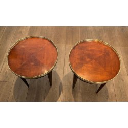 Paire de Tables Bouillottes Acajou et Laiton, Travail Français, vers 1940 | Maison BARROIS