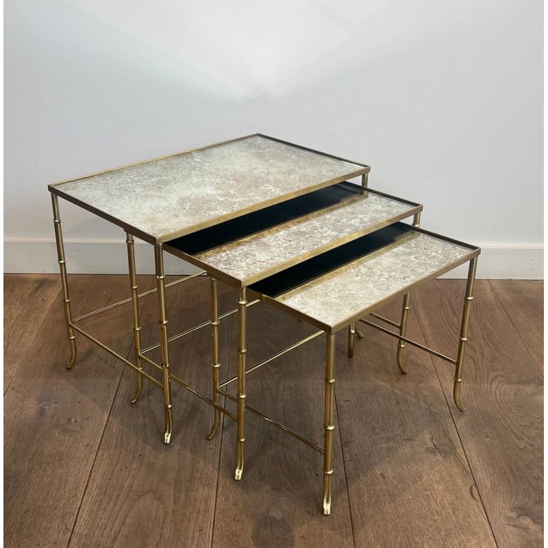 Faux-Bamboo Brass Nesting Tables with Églomisé Mirror Tops, Maison Baguès, circa 1940 | Maison BARROIS