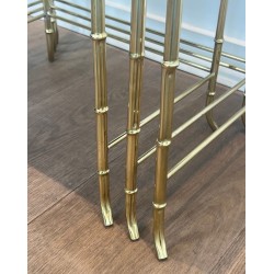 Suite de Tables Gigognes Façon Faux-Bambou en Laiton et Plateaux de Verre Eglomisés de la Maison Baguès