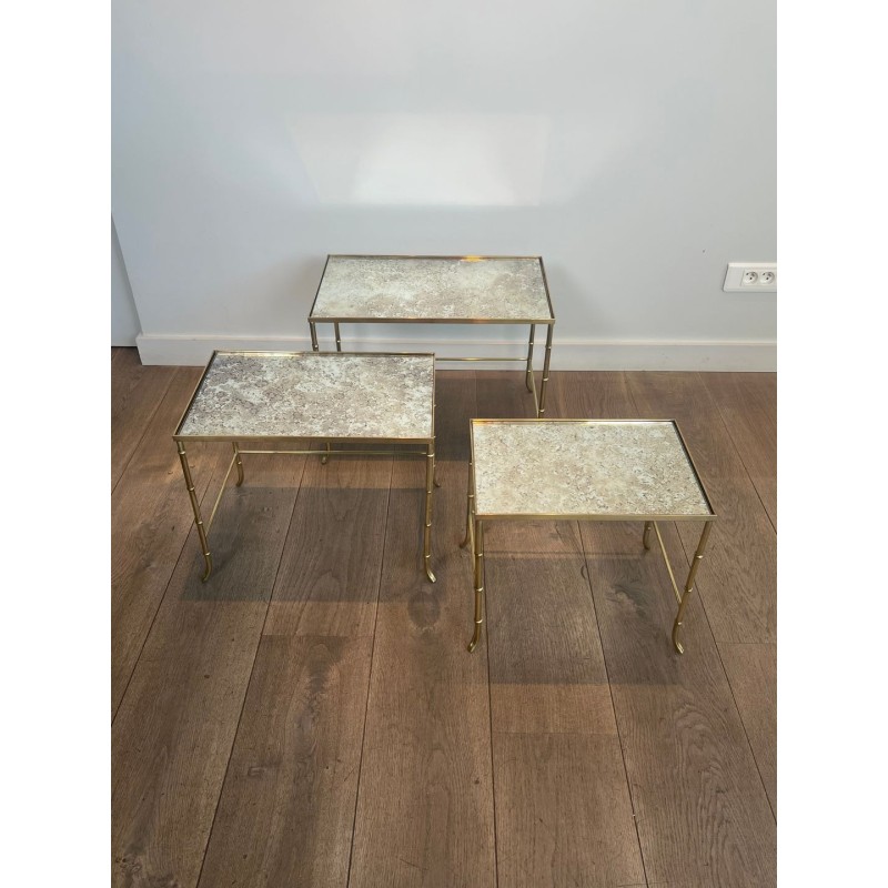 Suite de Tables Gigognes Façon Faux-Bambou en Laiton et Plateaux de Verre Eglomisés de la Maison Baguès