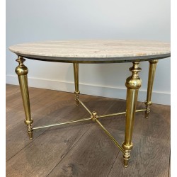 Table Basse Laiton et Marbre Blanc, Dans le Goût de la Maison Ramsay, vers 1970 | Maison BARROIS