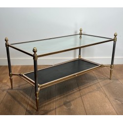 Table Basse Néoclassique Laiton, Verre et Cuir Noir Bordé Or, Maison Jansen, vers 1940 | Maison BARROIS
