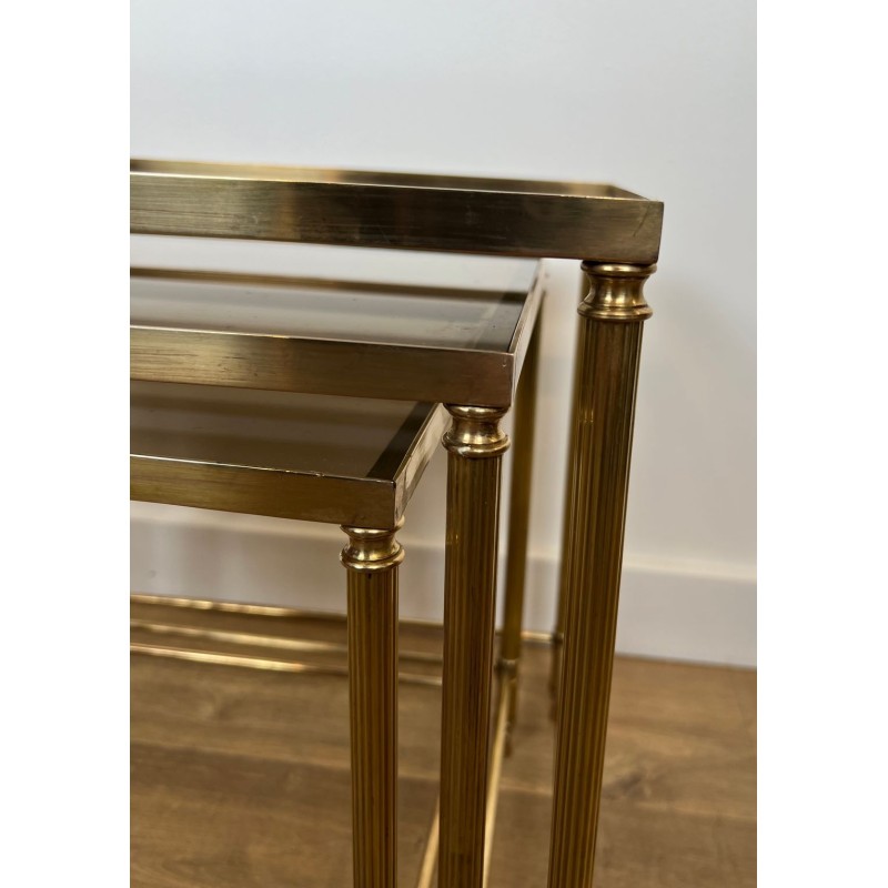 Suite de Tables Gigognes Néoclassiques en Laiton, Maison Jansen, vers 1940