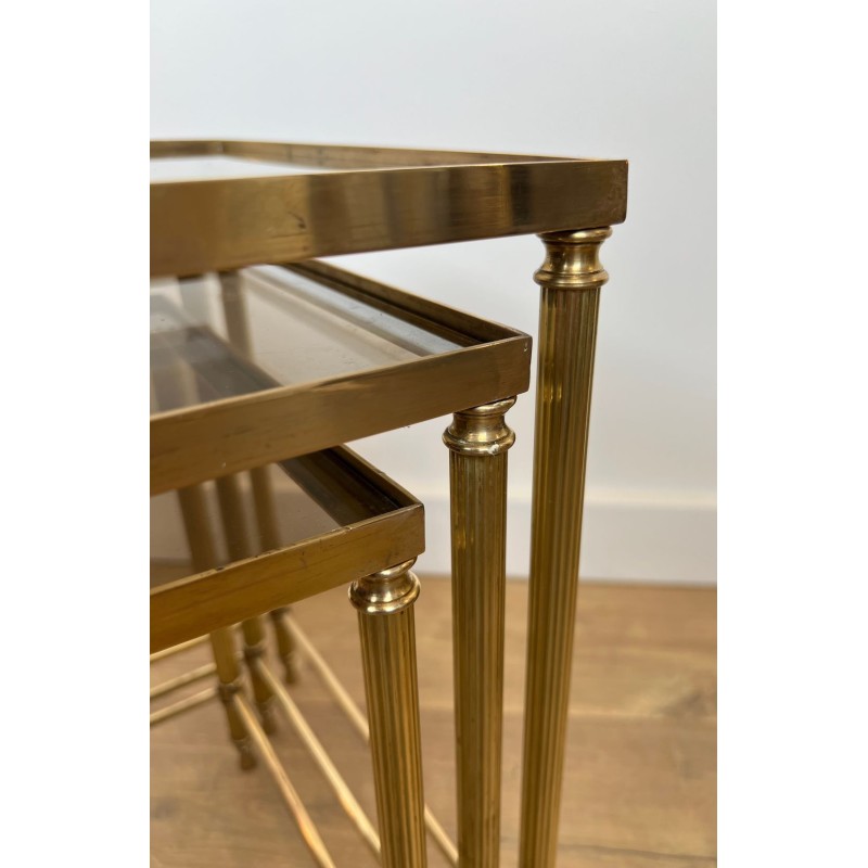 Suite de Tables Gigognes de Style Néoclassique en Laiton de la Maison Jansen