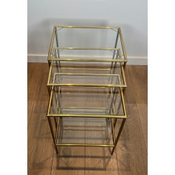 Suite Tables Gigognes Néoclassiques Laiton et Verre, Travail Français, vers 1970