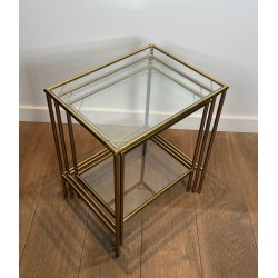 Suite Tables Gigognes Néoclassiques Laiton et Verre, Travail Français, vers 1970