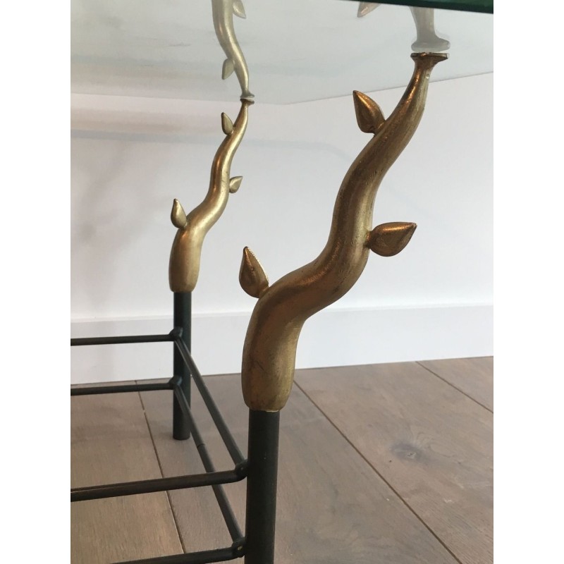 Table Basse en Fer Forgé et Laiton Doré à Pieds en Branches Sculptés, dans le Goût de Willy Daro