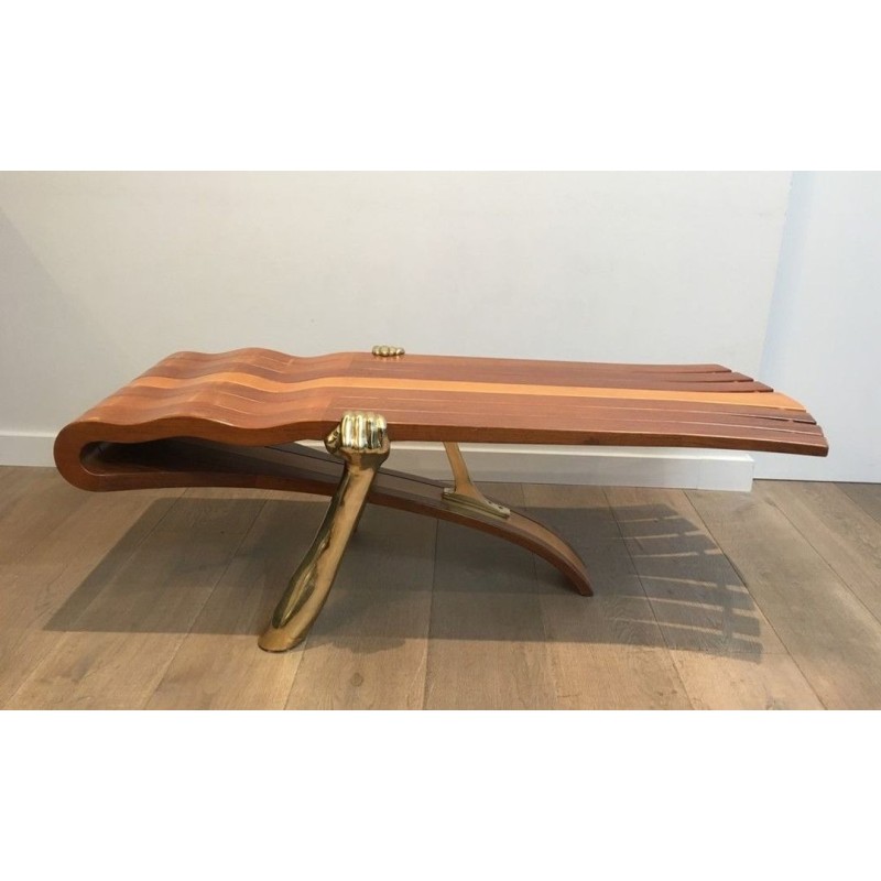 Table Basse Unique à Lamelles de Bois Exotique en Éventail sur Supports Sculpturaux en Laiton Doré