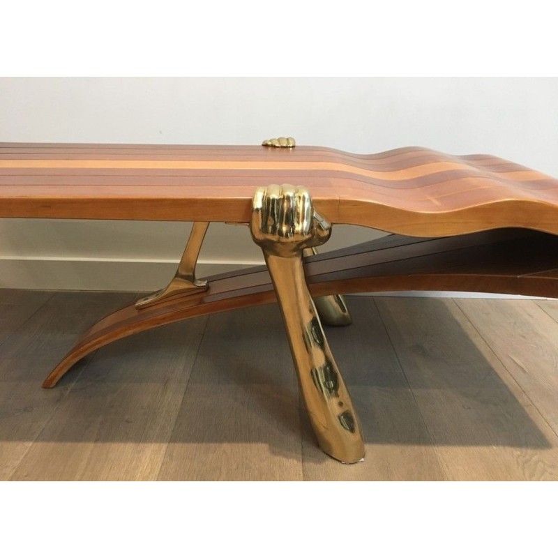 Table Basse Unique à Lamelles de Bois Exotique en Éventail sur Supports Sculpturaux en Laiton Doré