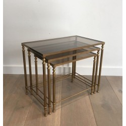 Suite de Trois Tables Gigognes Néoclassiques en Laiton Doré et Verre Fumé, circa 1940