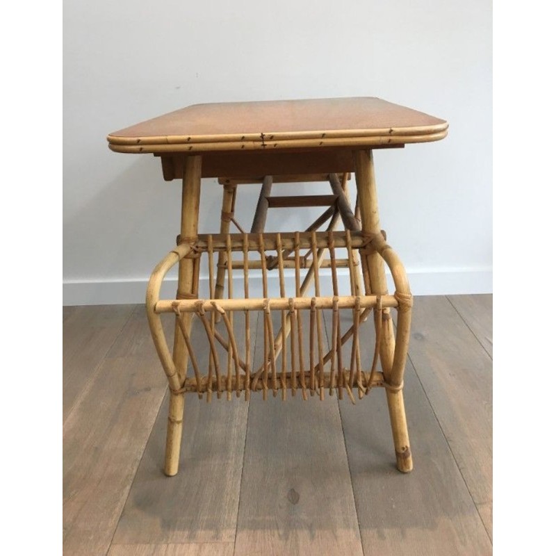 Bureau en Rotin avec Porte-Revues Intégré et Tiroir, France circa 1970
