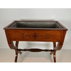 Mahogany Jardinière with Amaranth Marquetry, «X» Base and Gilt Bronze Claw Feet, Charles X Period