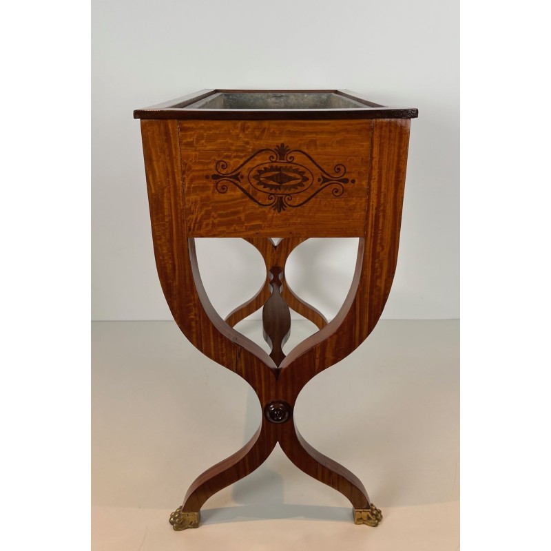 Mahogany Jardinière with Amaranth Marquetry, «X» Base and Gilt Bronze Claw Feet, Charles X Period