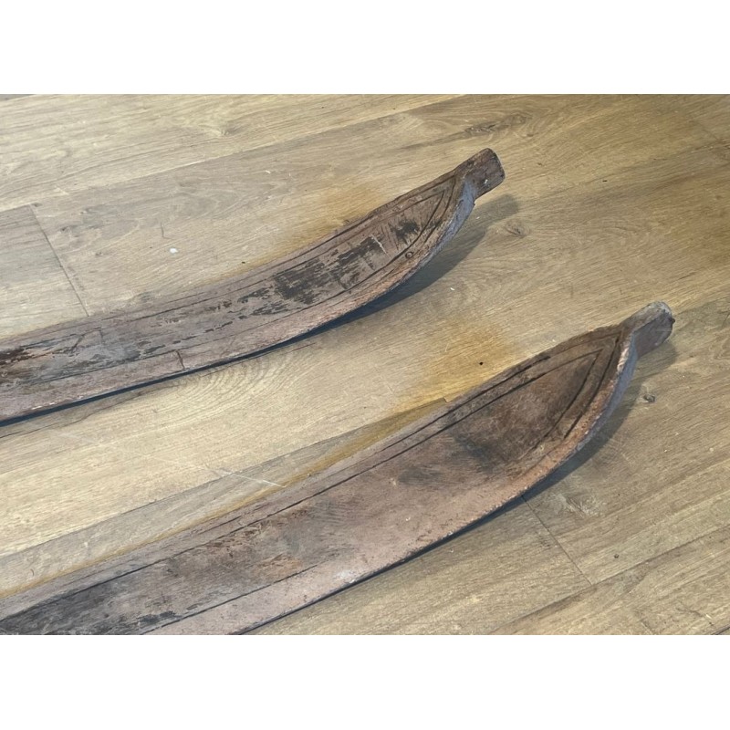 Paire d'Anciens Skis en Bois