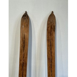Paire d'Anciens Skis en Bois
