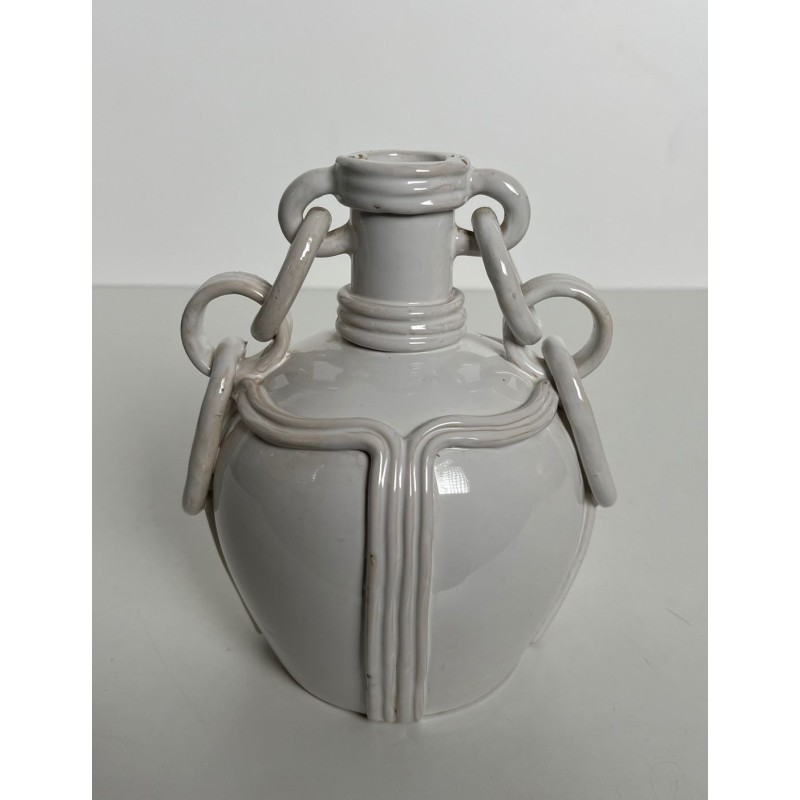 Vase en Céramique Émaillée Blanche à Anses en Chaîne, Signé, Travail Français, vers 1970