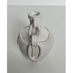 Vase en Céramique Émaillée Blanche à Anses en Chaîne, Signé, Travail Français, vers 1970