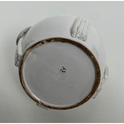 Vase en Céramique Émaillée Blanche à Anses en Chaîne, Signé, Travail Français, vers 1970