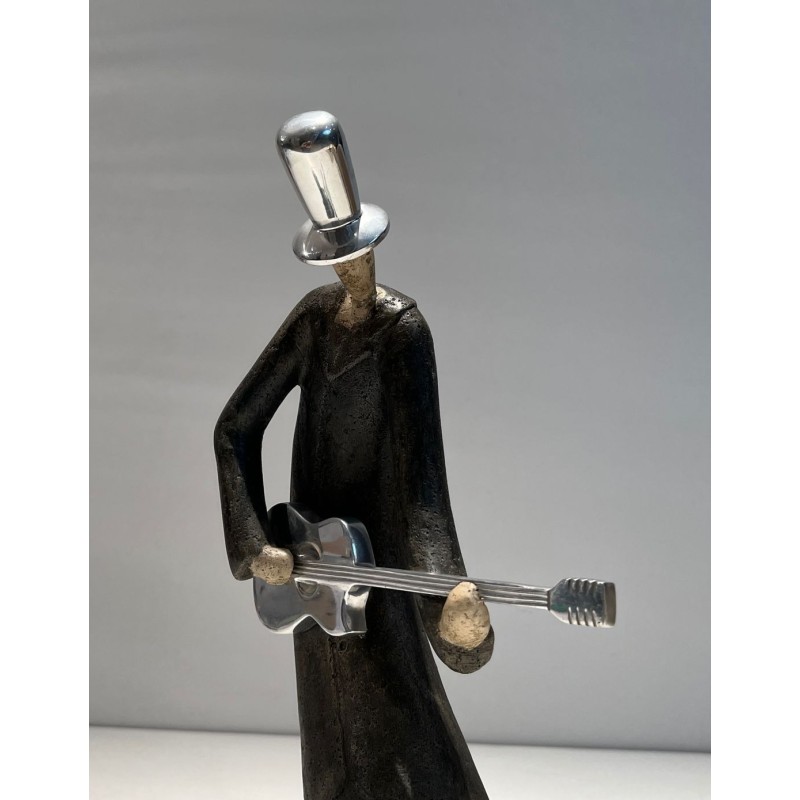 Sculpture Représentant un Guitariste 