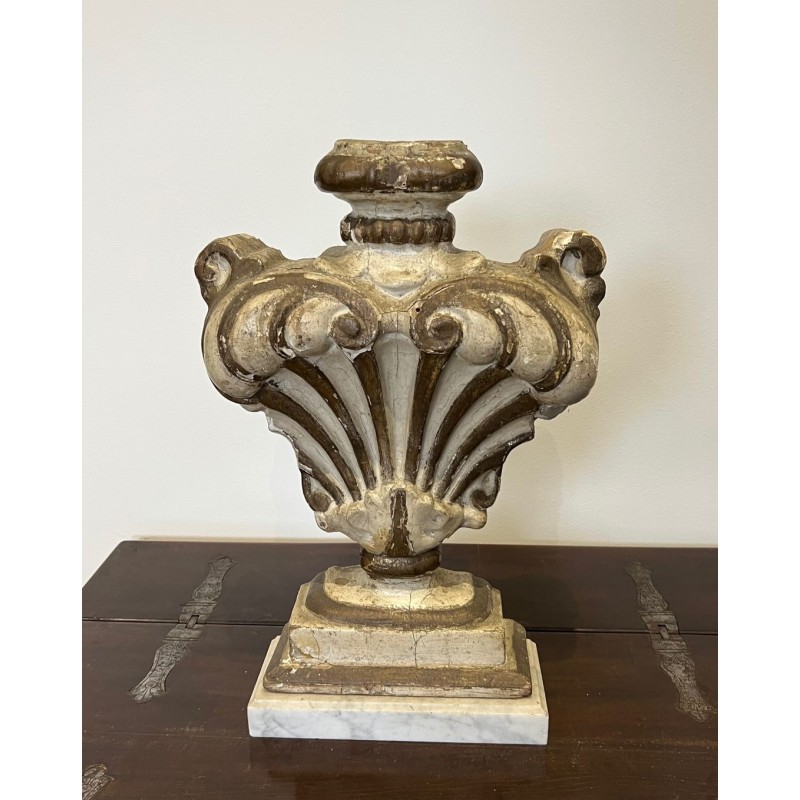 Elément Décoratif en Bois Sculpté sur Socle en marbre de Carrare