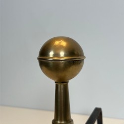 Paire de Chenets Néoclassiques en Laiton à Épis en Boule et Bases à Enroulements, vers 1900