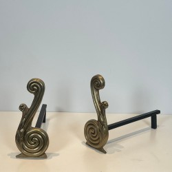 Paire de Chenets de Style Louis XVI en Bronze à Volutes, Signés Armor Din, vers 1940