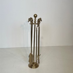Nécessaire de Feu en Laiton à Têtes de Chevaux et Pied à Boule, Style Néoclassique, vers 1950