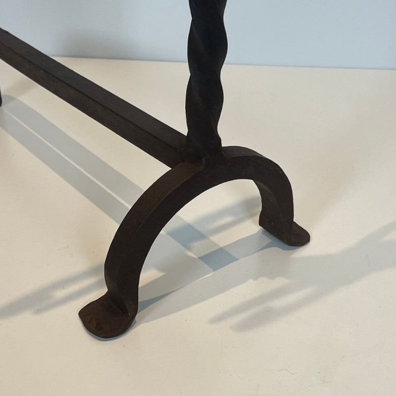 Paire de Chenets en Fer Forgé aux Fleurs de Lys, Travail Français, vers 1970