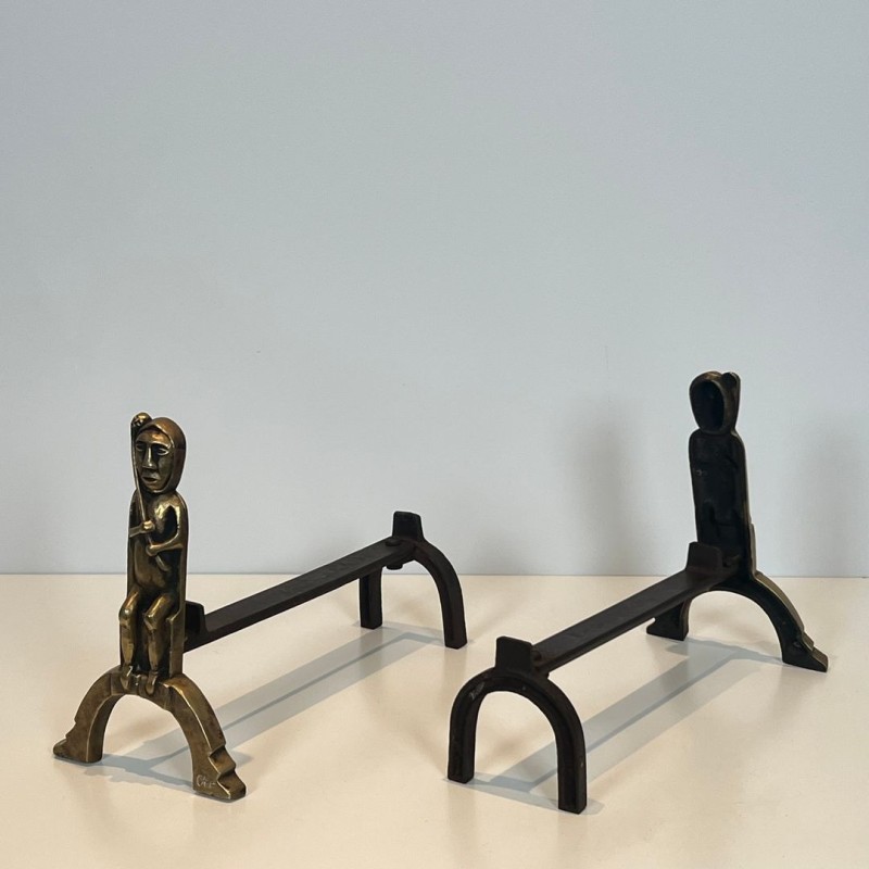 Paire de Chenets en Bronze aux Chamanes Assis, Monogramme Anton Prinner, vers 1930