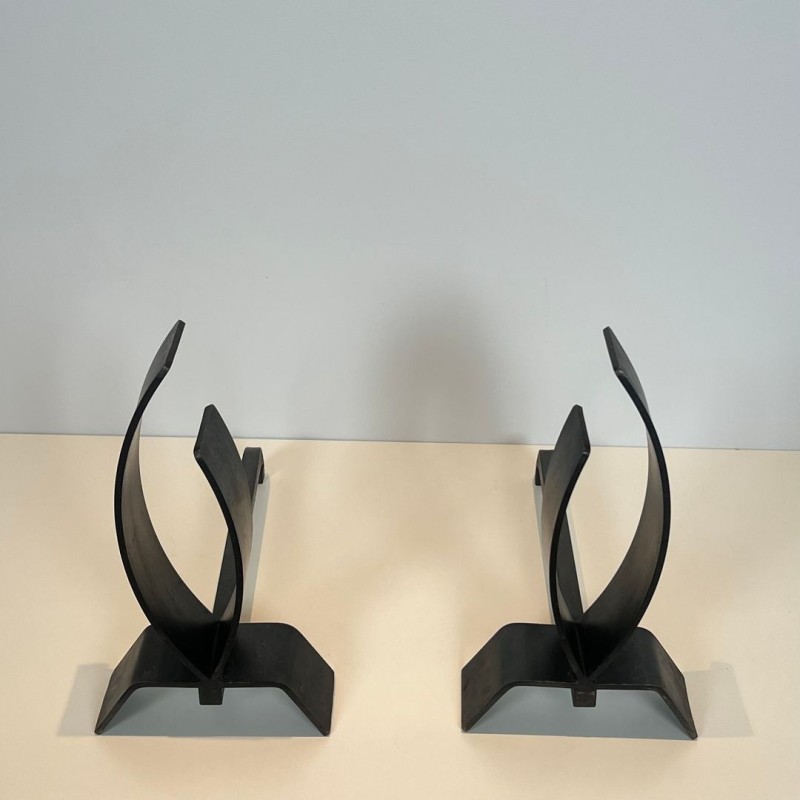 Pair of Modernist Flame-Form Steel Andirons on Flat Base, French, circa 1970