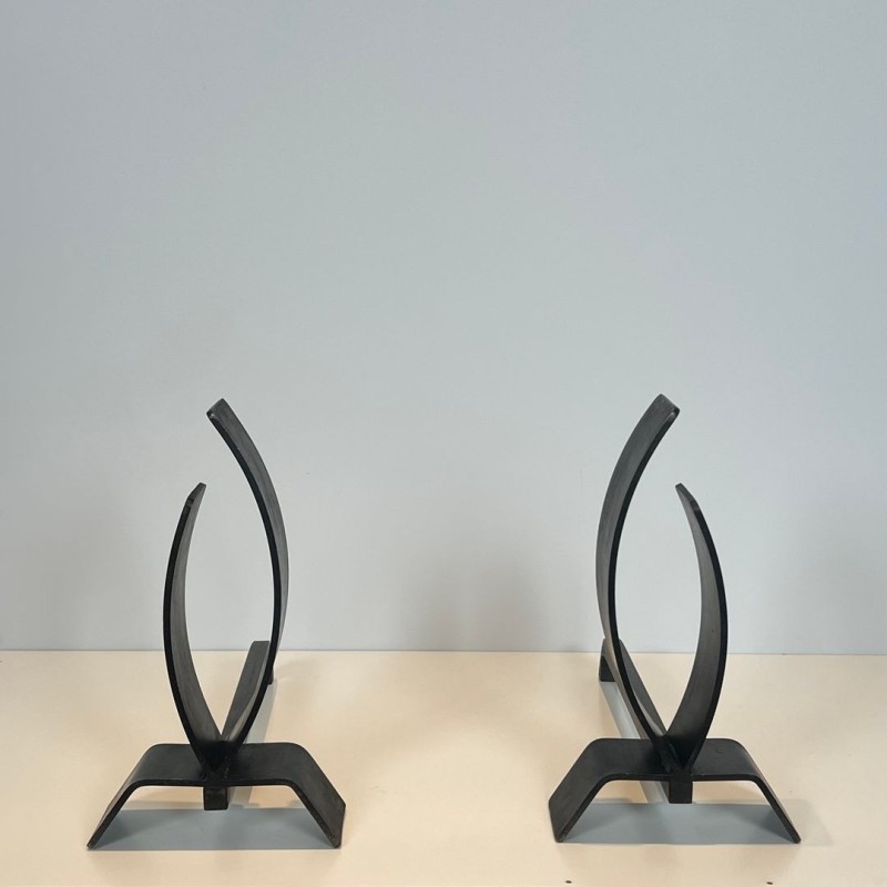 Pair of Modernist Flame-Form Steel Andirons on Flat Base, French, circa 1970