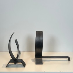 Pair of Modernist Flame-Form Steel Andirons on Flat Base, French, circa 1970