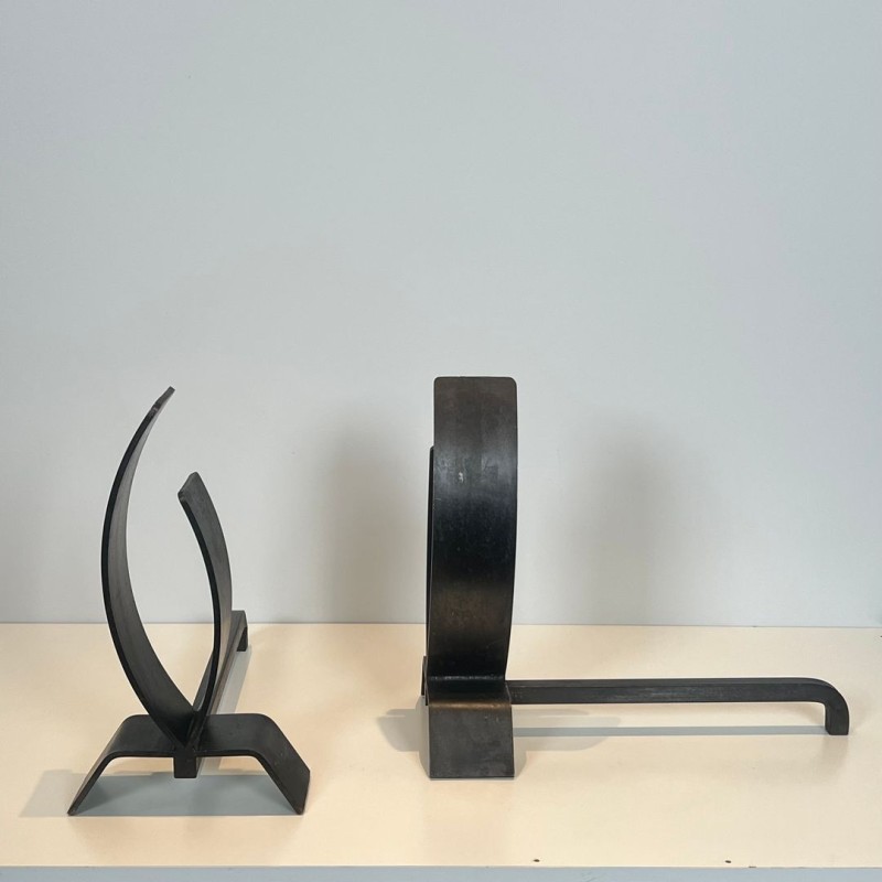 Pair of Modernist Flame-Form Steel Andirons on Flat Base, French, circa 1970