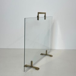 Pare-Feu Moderniste à Panneau de Verre et Laiton, Travail Français, vers 1970