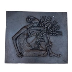 Plaque de Foyer Art Déco en Fonte, Nu Allégorique de la Moisson, Fonderie Stern, vers 1950