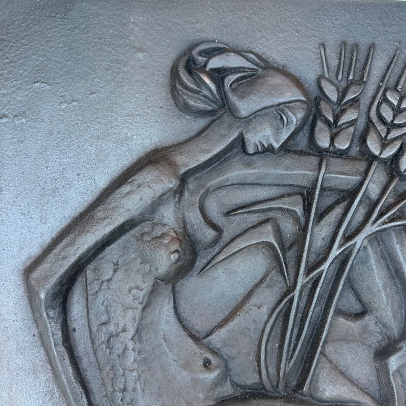 Plaque de Foyer Art Déco en Fonte, Nu Allégorique de la Moisson, Fonderie Stern, vers 1950