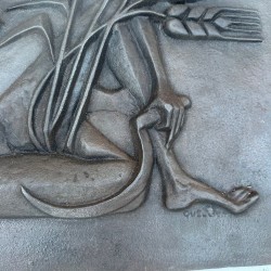 Plaque de Foyer Art Déco en Fonte, Nu Allégorique de la Moisson, Fonderie Stern, vers 1950