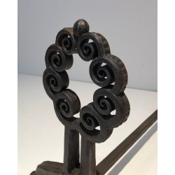 Paire de Chenets en Fer Forgé Art Nouveau à Volutes Circulaires, Signés Wanner Genève