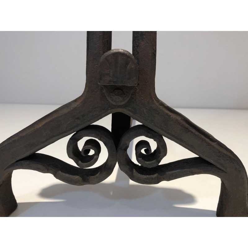 Paire de Chenets en Fer Forgé Art Nouveau à Volutes Circulaires, Signés Wanner Genève
